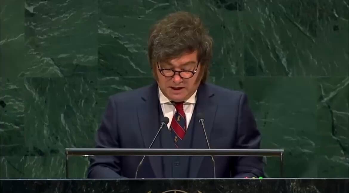 Right that’s it lads. Sideburns ain’t having it. 🚨🇫🇰 NEW: President Milei says Argenti…